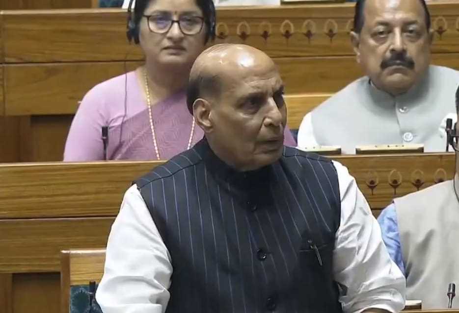 अग्निवीर को लेकर कौन बोल रहा झूठ? सरकार ने किया साफ - शहीदों को मिल रहा 1 करोड़ मुआवजा